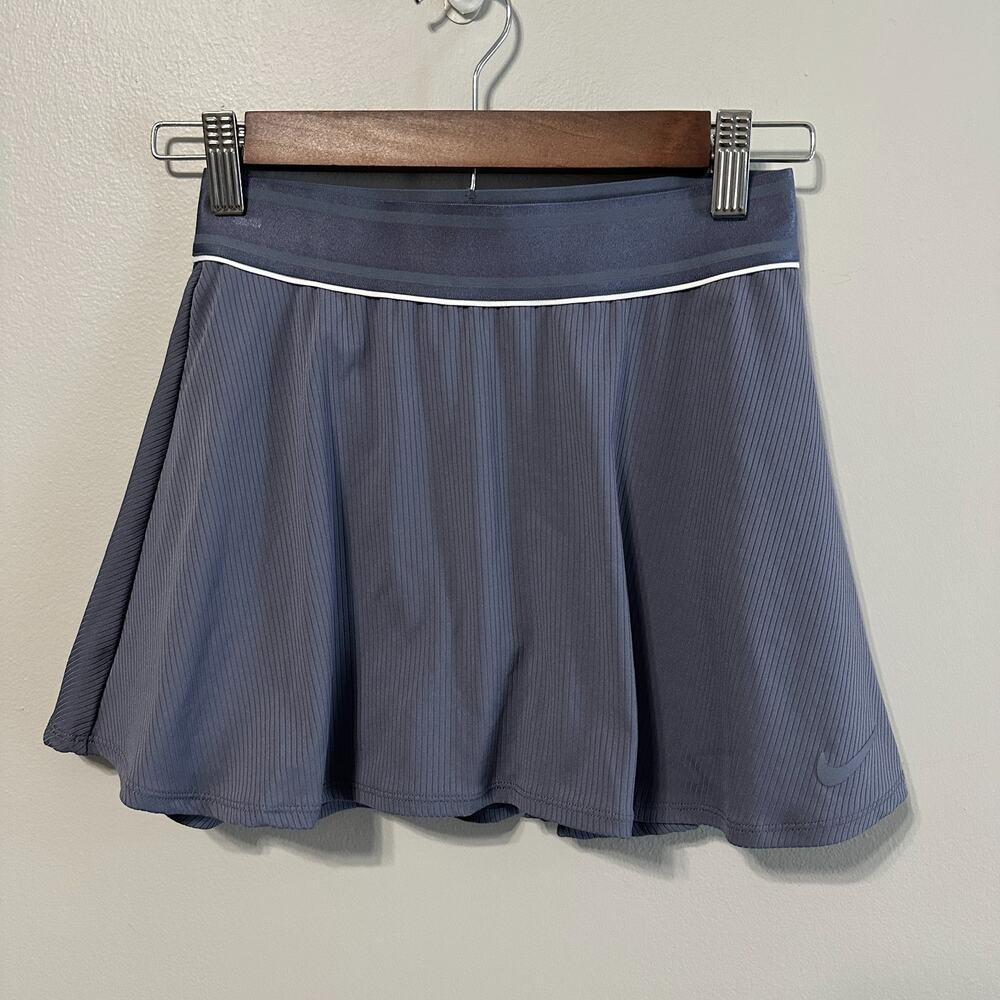 Nike Dri-Fit Flouncy Tennis Skort Womens Size XS Extra Small Grey Skirt